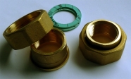Pumpenverschraubung Messing 1'' IG mit 1�'' �berwurmutter