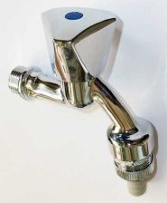 Auslaufventil 1/2'' Rohrbel�fter und R�ckflu�verhinderer mit Dreikantgriff